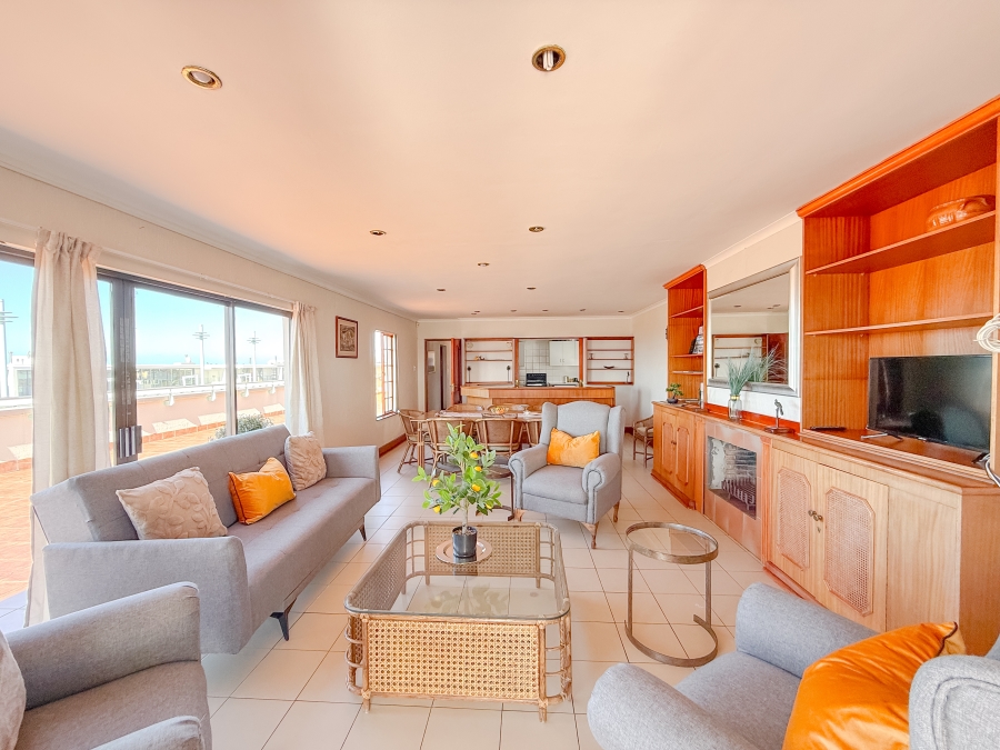 To Let 4 Bedroom Property for Rent in Plettenberg Bay Central Western Cape